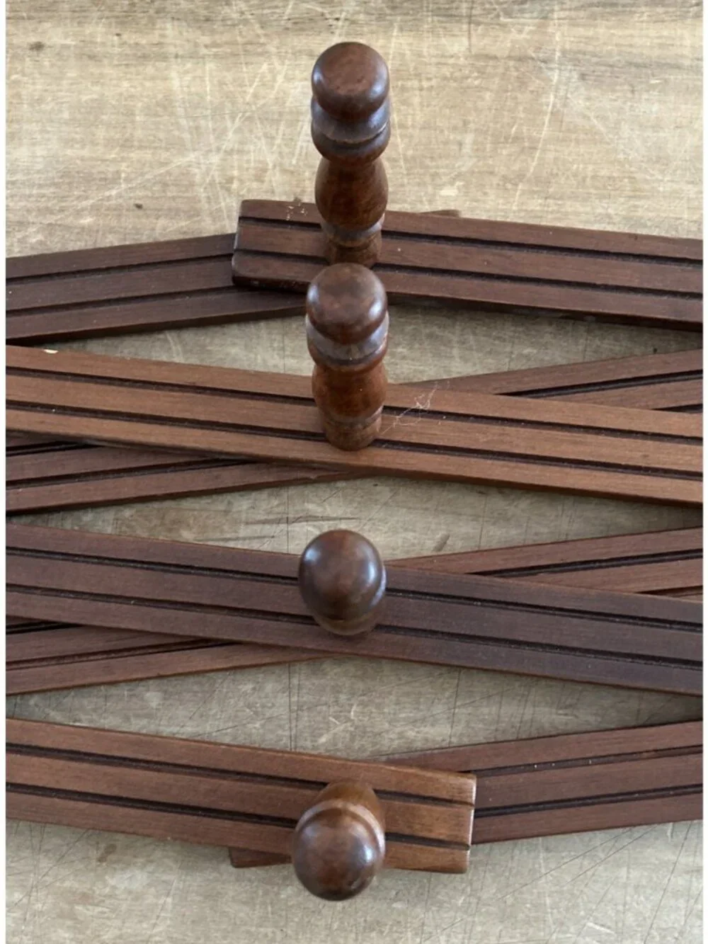 VTG Cottagecore Wood Accordion Folding 10 Peg Mug Coat Hat Rack Wall Hanger